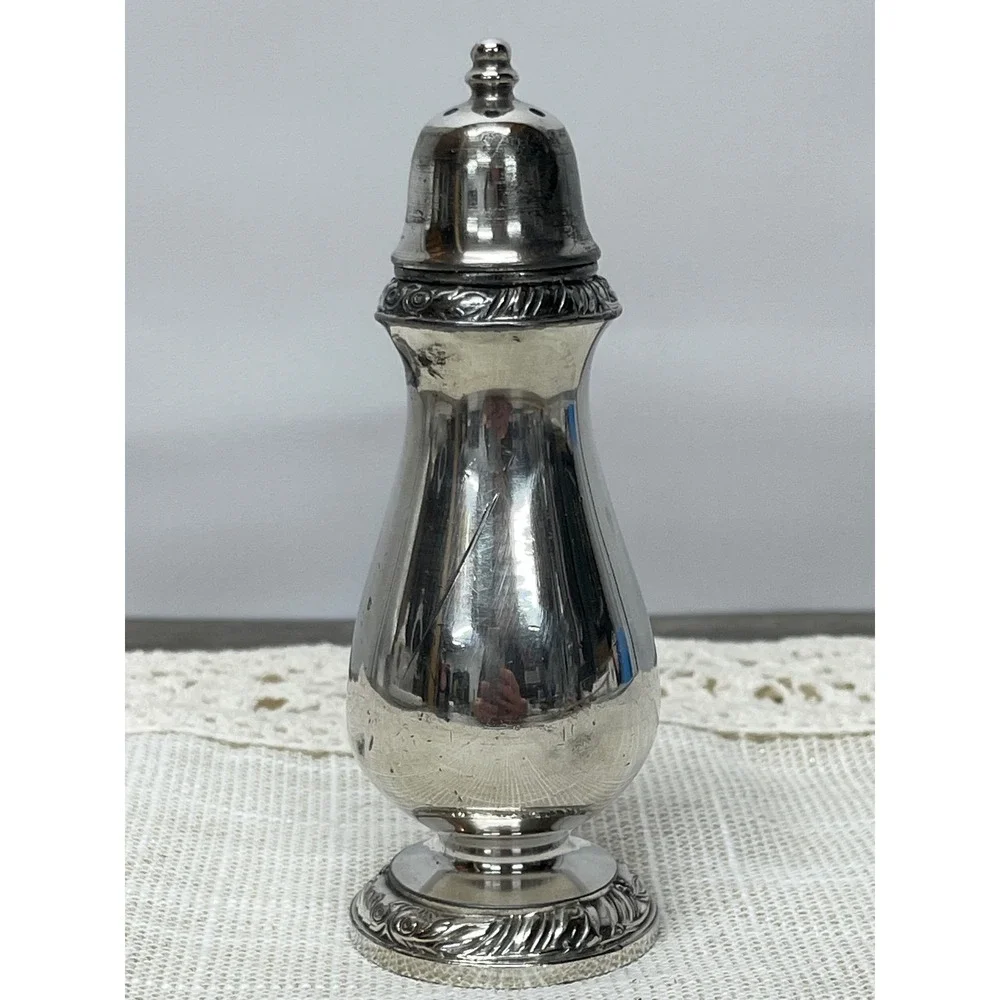 Oneida Henley Community‎ Salt Pepper Shaker Silver Plate Vintage Ornate 4.75